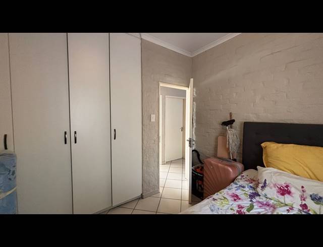 2 BEDROOM APARTMENT TO LET IN SONHEUWEL